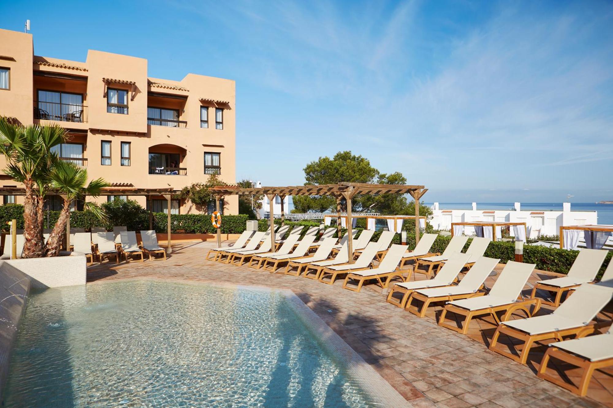 Insotel Club Tarida Playa Sant Josep de sa Talaia Bagian luar foto